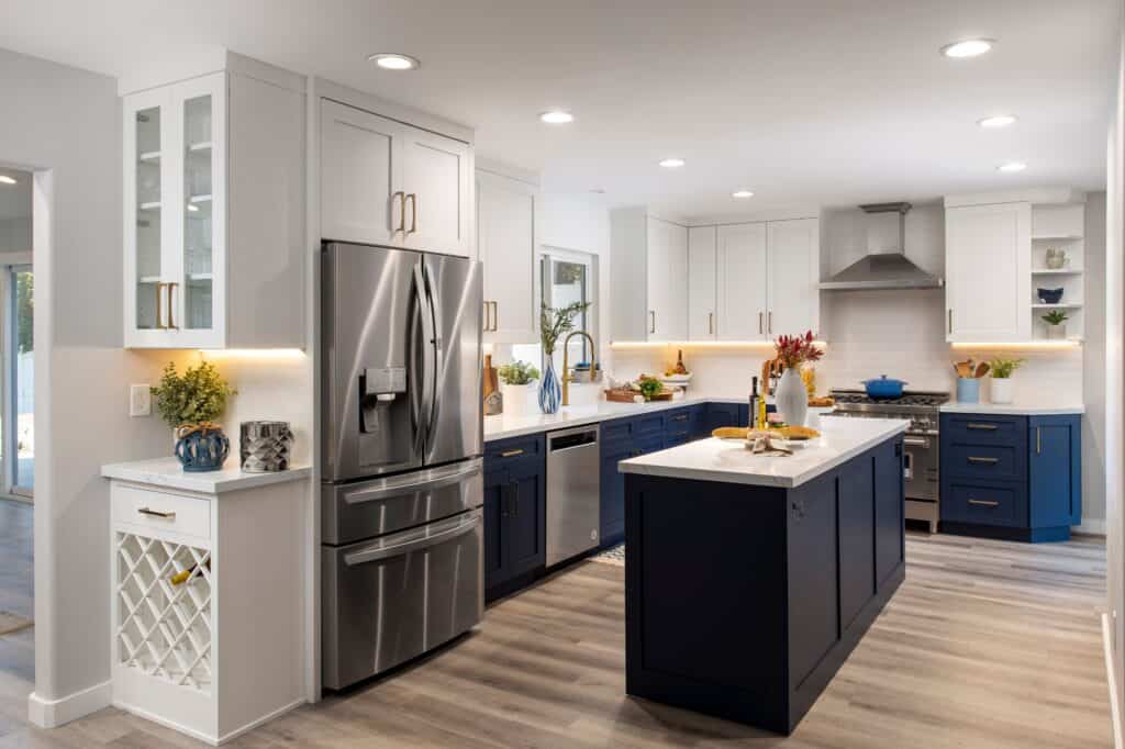 Kitchen Remodeling with Blended Colors